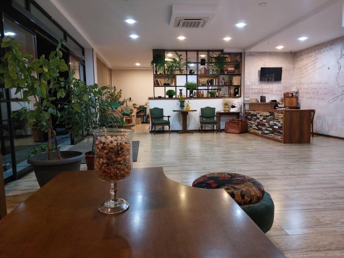 קוטאיסי Gala Boutique Hotel מראה חיצוני תמונה